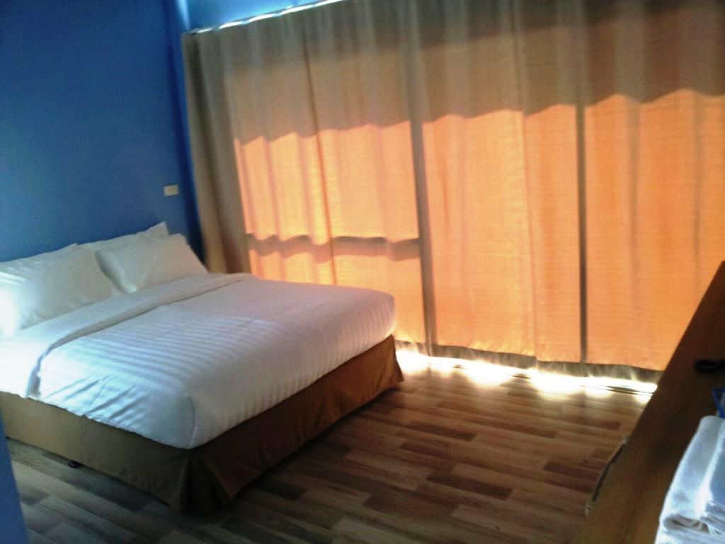 Hotel Nantra HHQ Esterno foto